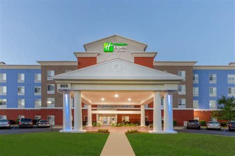 hotels on arrowood rd charlotte nc